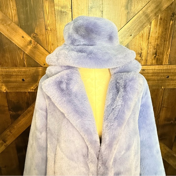 Donna Salyer’s Fabulous Furs Periwinkle Le Mink Faux Fur Coat & Bucket Hat Sz XL - Picture 3 of 12